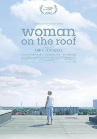 Женщина на крыше (2022)